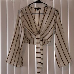 🏷Flared Sleeve Striped Crop Top